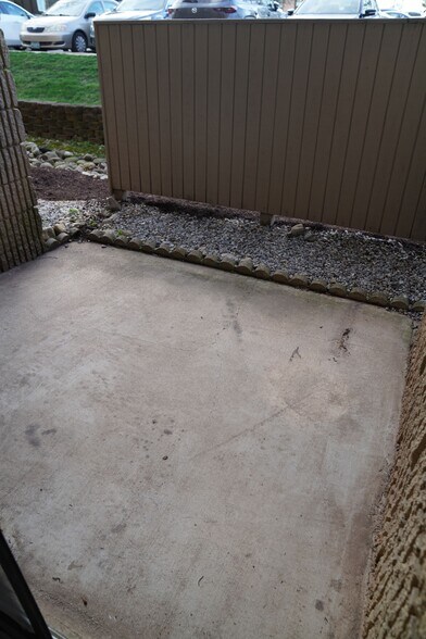 Building Photo - 6093 Majors Ln