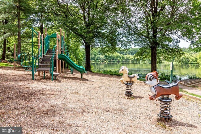 Building Photo - 7761 Inversham Dr