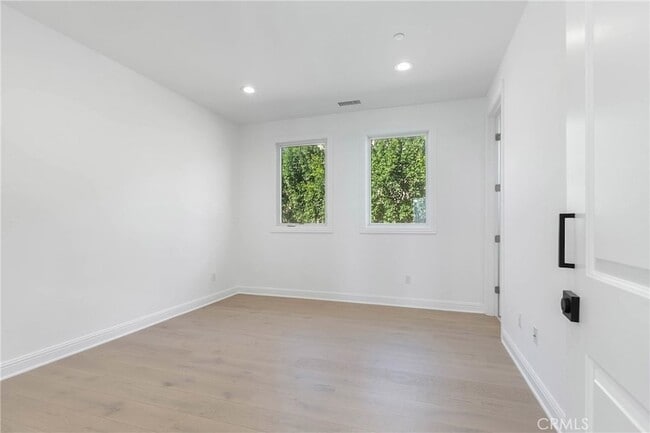 Building Photo - 20448 Liverpool Way