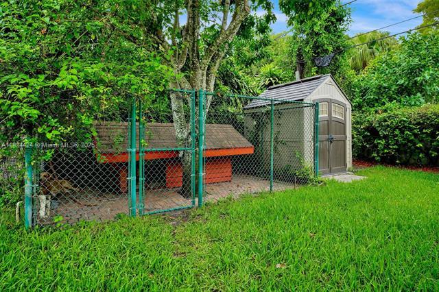 Building Photo - 6820 SW 86th Ave