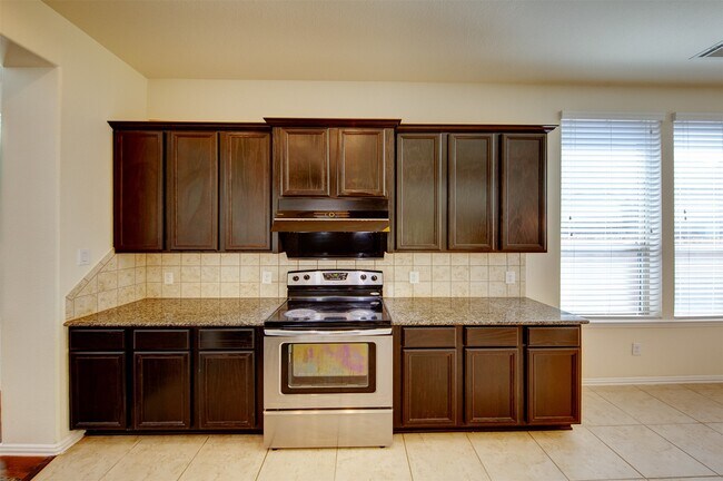 Building Photo - 606 Dunlavy Ln