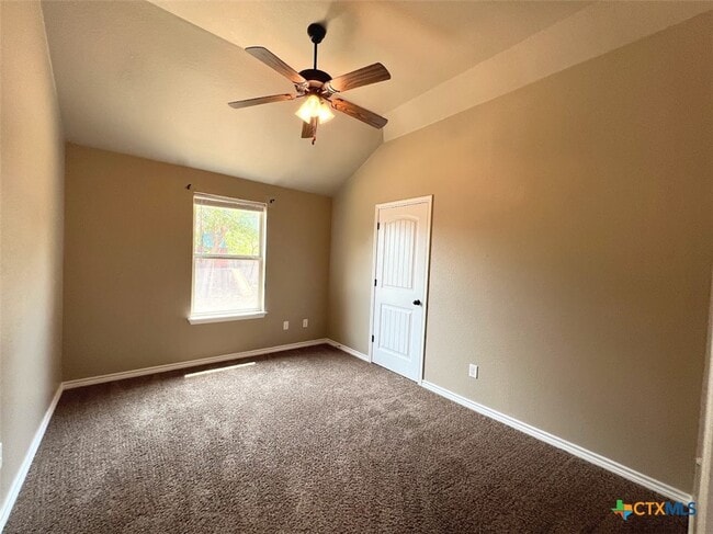 Building Photo - 201 Sladecek Dr