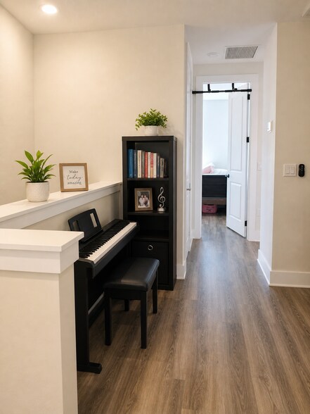Loft hall way - 1404 Brookdale Ct
