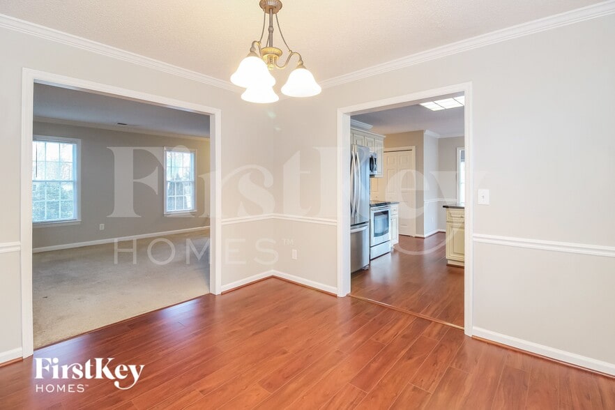 Building Photo - 1608 Ballard Ct