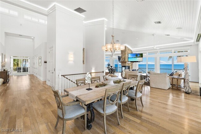 Building Photo - 40 32nd Ave S