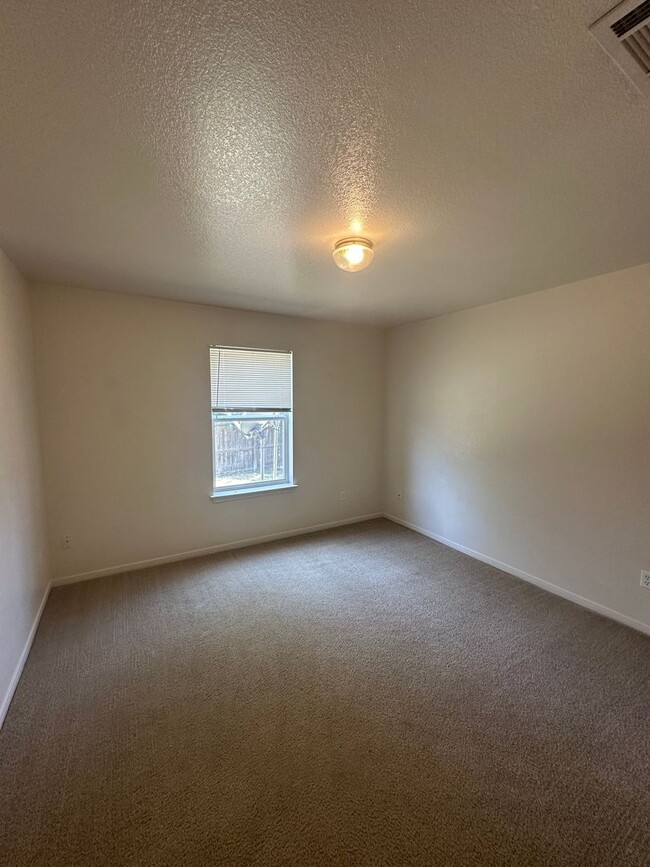 Building Photo - AVAILABLE SOON!