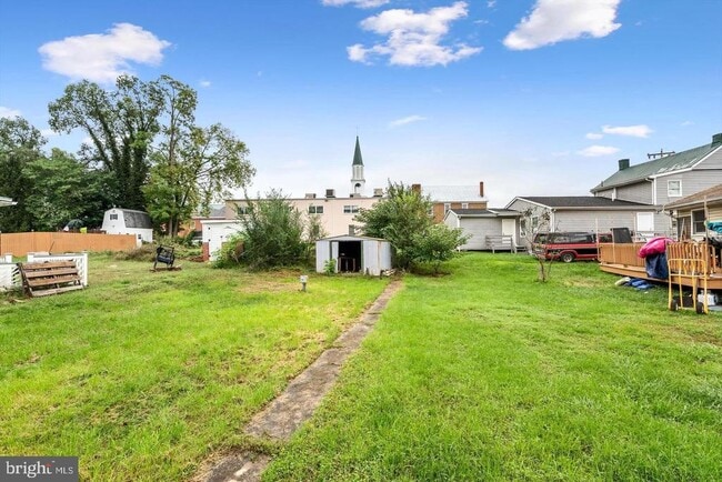 Building Photo - 309 N Lawrence St