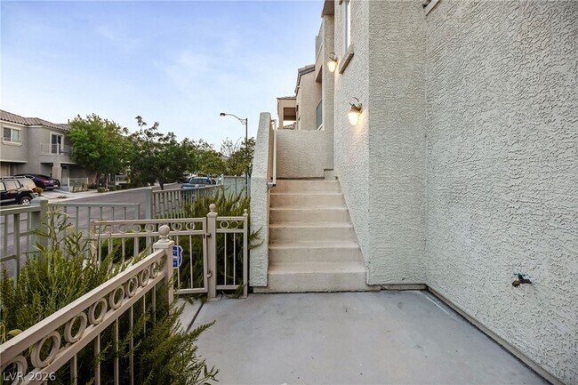 Building Photo - 9065 Hanging Tapestry Ct