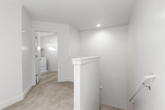 Building Photo - 3 bed / 2.5 bath / 2-car with washer/dryer/fridge 2019 built END UNIT!