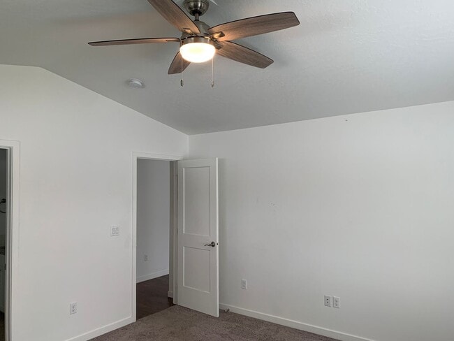 Building Photo - Post Falls Rancher