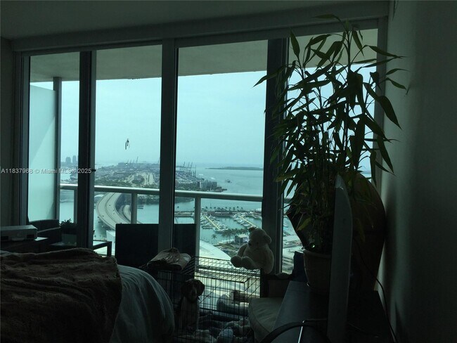 Building Photo - 888 Biscayne Blvd