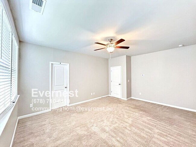 Building Photo - 355 Caledonia Ct