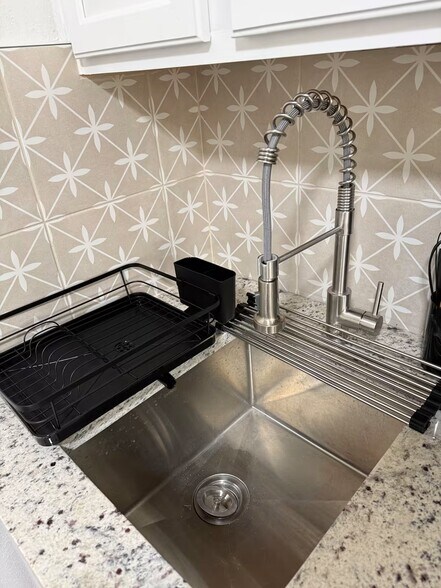 Building Photo - 3711 Nashville Ave