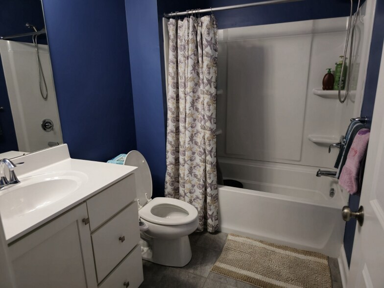 Building Photo - 100 Everleigh Dr