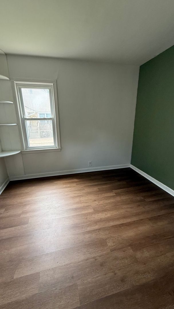 Building Photo - Cute! Renovated 2 Bedroom Home near Anderson Univ