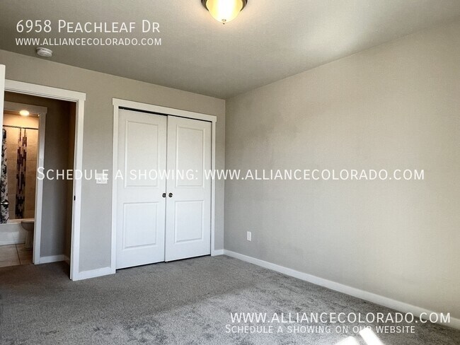 Building Photo - 6958 Peachleaf Dr