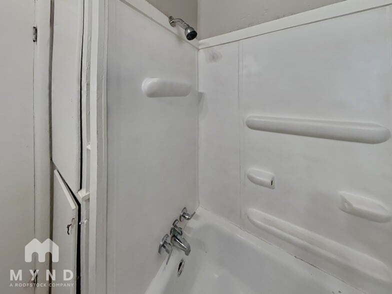 Building Photo - 3814 31st St