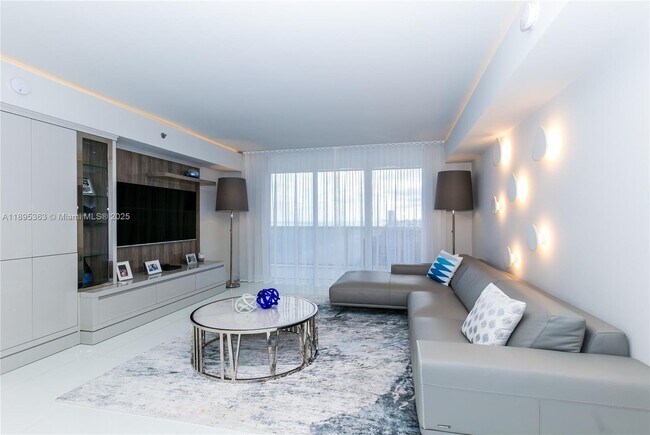 Primary Photo - 1830 S Ocean Dr