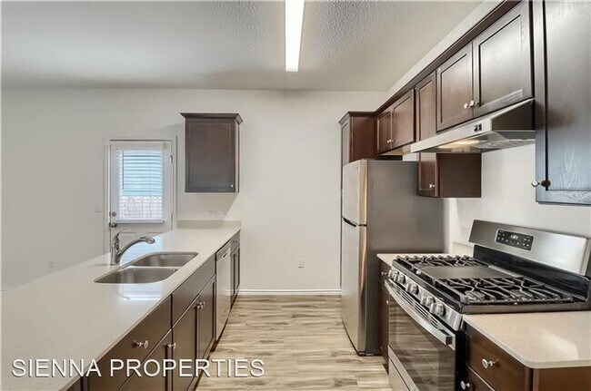 Building Photo - 7213 Tonka Ln