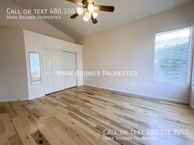 Building Photo - 941 N Florence Dr