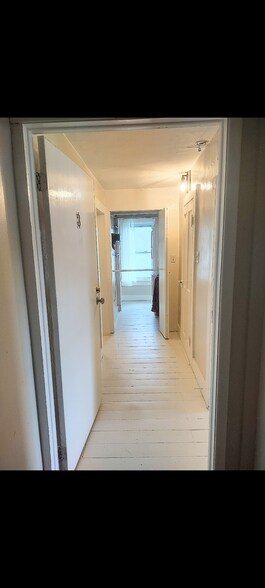 Building Photo - 651 Jersey Ave