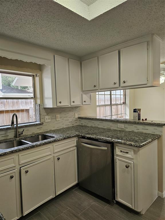 Building Photo - 13517 Woodchester Dr