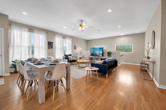 Building Photo - 1425 James Ave