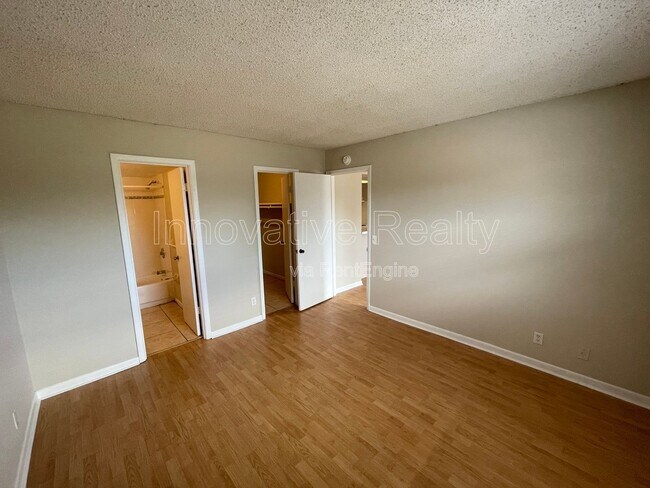 Building Photo - 5101 Curry Ford Rd