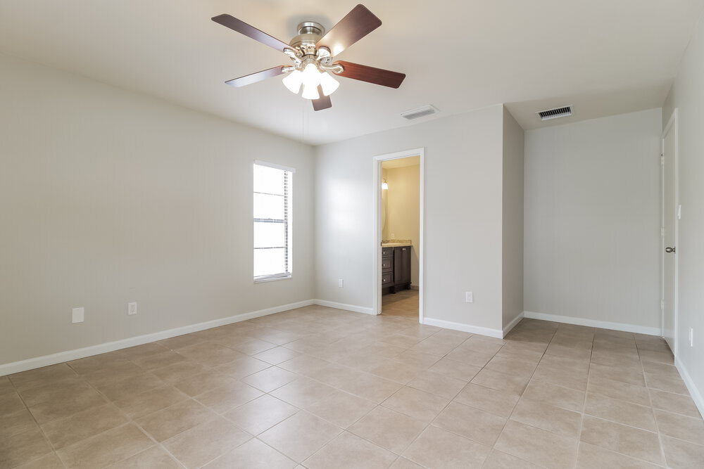 Building Photo - 1066 Weaver Dr