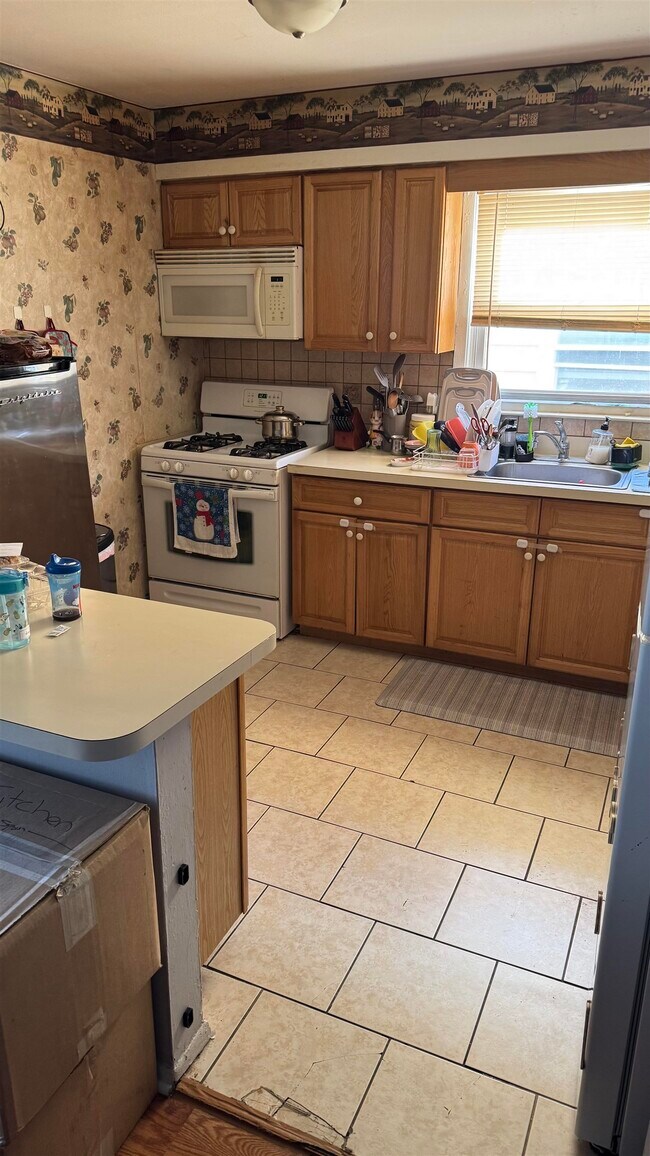 Building Photo - 71 Prospect Ave