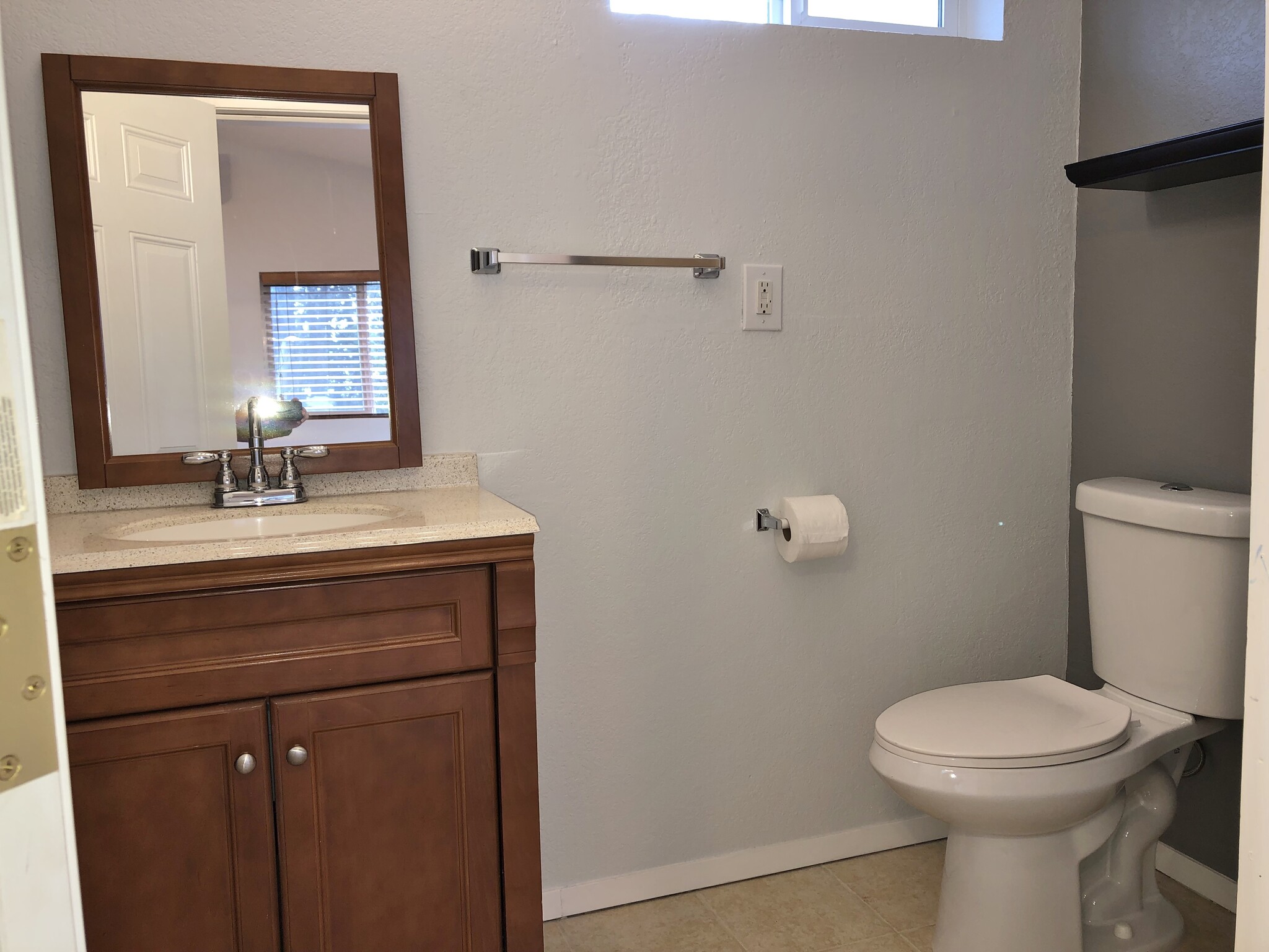 Master Bath (upstairs) - 425 Maryland Dr