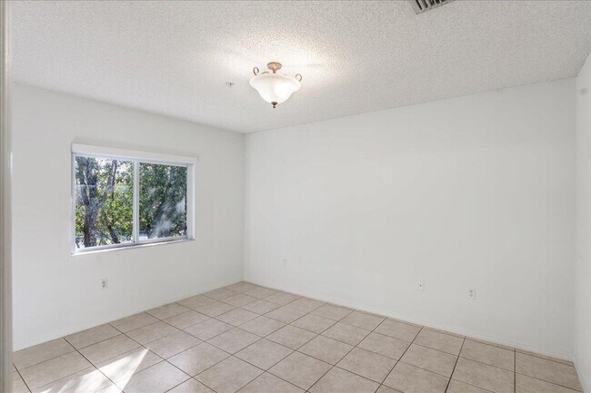 Building Photo - 10129 W Atlantic Blvd