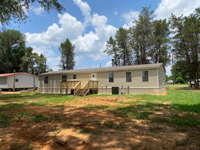 Building Photo - 22944 Shell Shore Dr