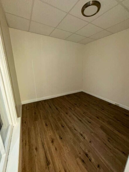 Building Photo - 18 Marvin Ave