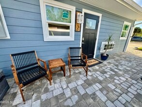 Building Photo - 208 Seminole Ave W