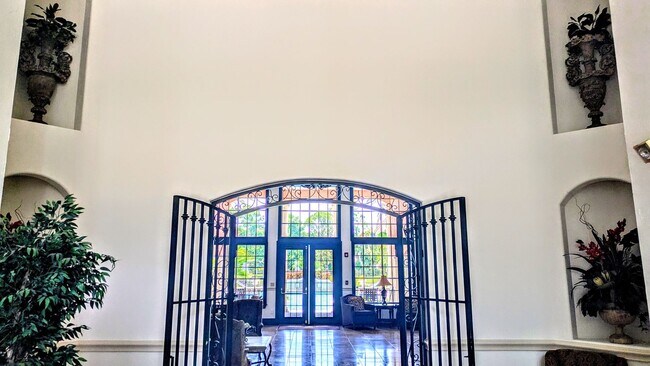 Building Photo - ANNUAL UNFURNISHED GROUND FLOOR CONDO 3 BED 2 BATH