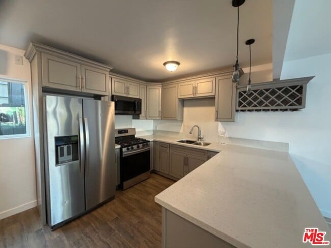 Building Photo - 2106 Pisani Pl