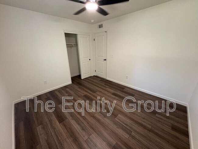 Building Photo - 2918 S Willis Ct