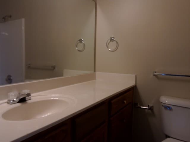 Building Photo - 212 Wildgrove Ct