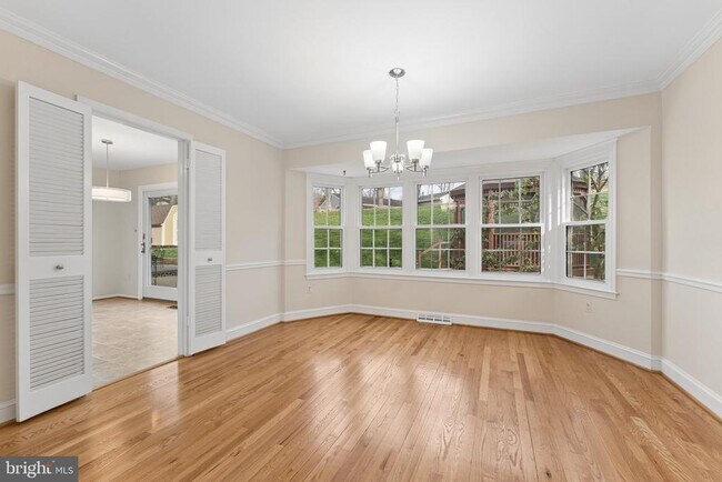 Building Photo - 2302 Tanglevale Dr