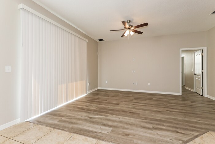 Building Photo - 1509 Oak Pond St