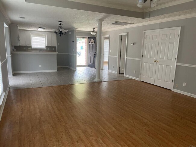 Building Photo - 28 Penton Ct