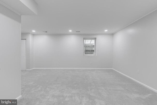 Building Photo - 9911 Finian Ct