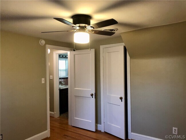 Building Photo - 208 Woodlawn Ave