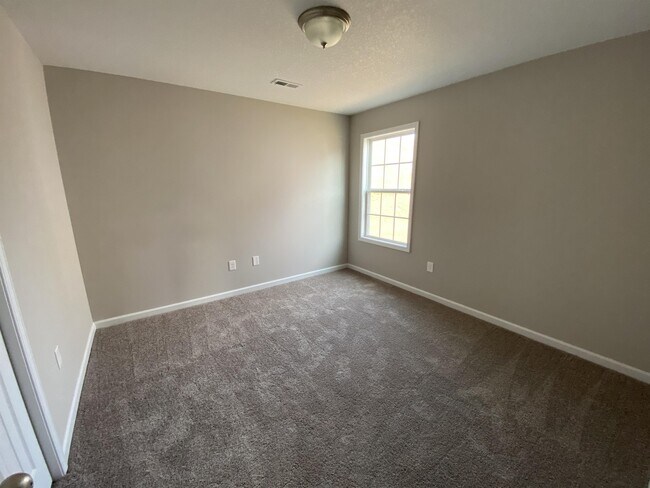 Building Photo - 8233 Zodiac Ln