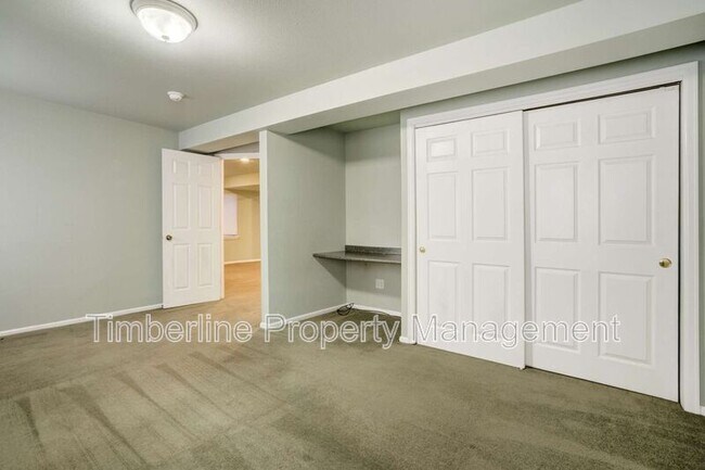 Building Photo - 14480 Tierra Dr