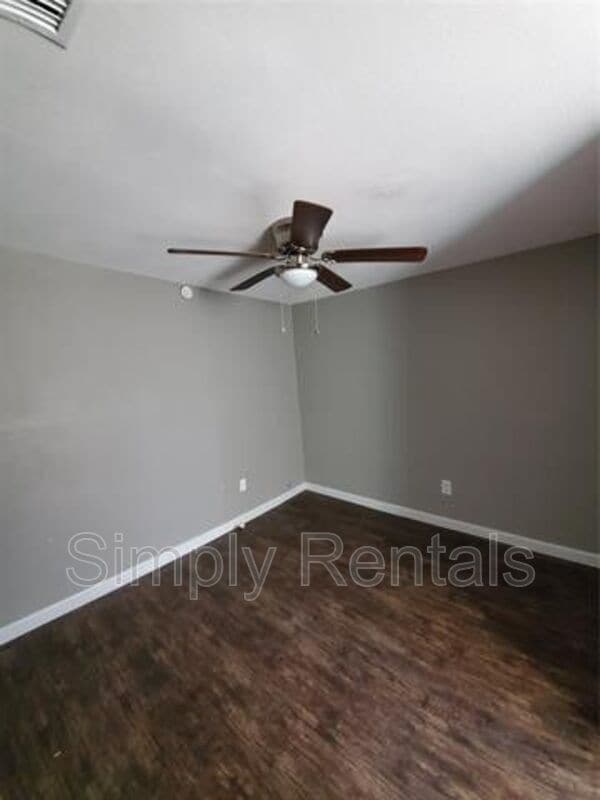 Building Photo - 2107 Pollard St