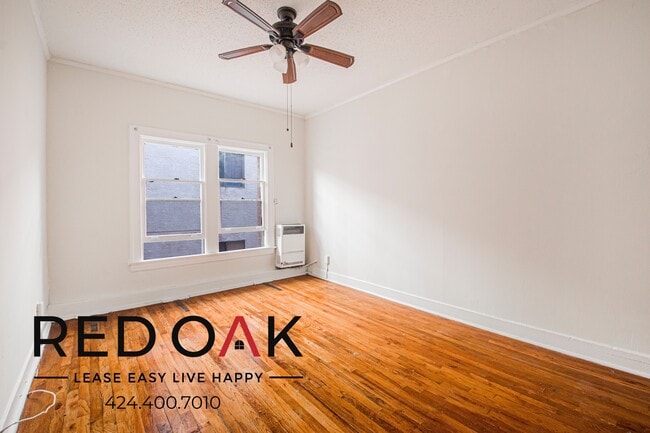 Building Photo - 447 S Grand View St