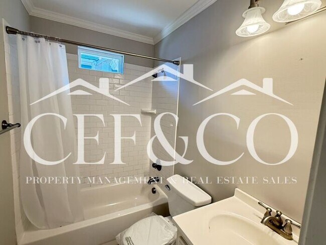 Building Photo - Spacious home now available!