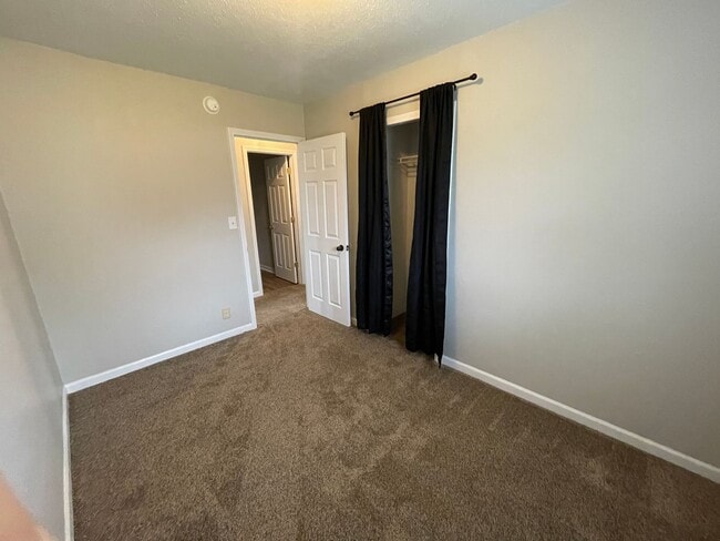 Building Photo - Three Bedroom Single Family Home Available...
